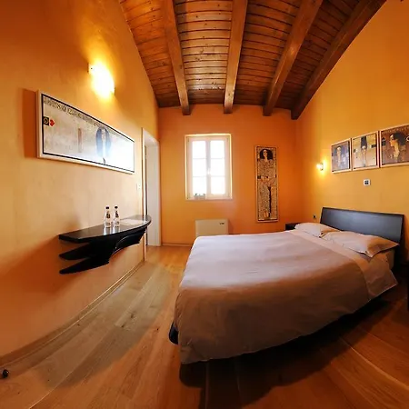 Bed & Breakfast Klinec Plesivo Art *