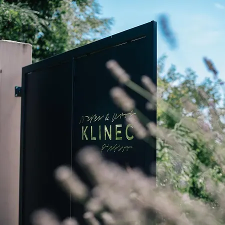 Bed & Breakfast Klinec Plesivo Art