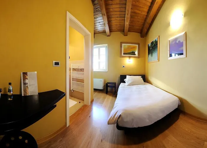 Klinec Plesivo Art Dobrovo