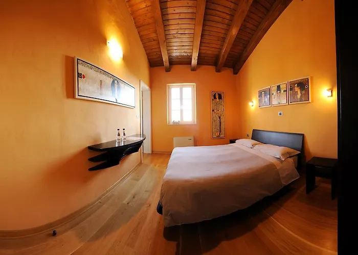 Bed & Breakfast Klinec Plesivo Art 3*