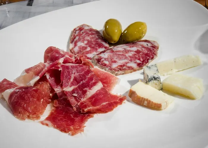 Bed and Breakfast Klinec Plesivo Art 3*