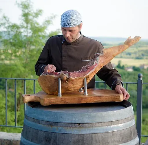 Bed and Breakfast Klinec Plesivo Art Dobrovo