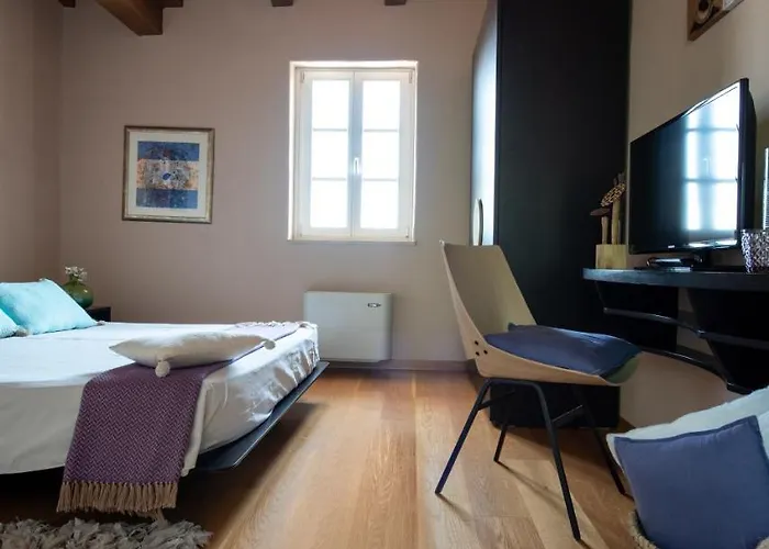 Bed and Breakfast Klinec Plesivo Art