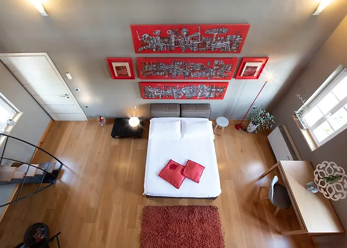 Klinec Plesivo Art Bed and Breakfast