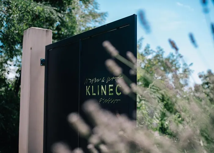 Bed & Breakfast Klinec Plesivo Art